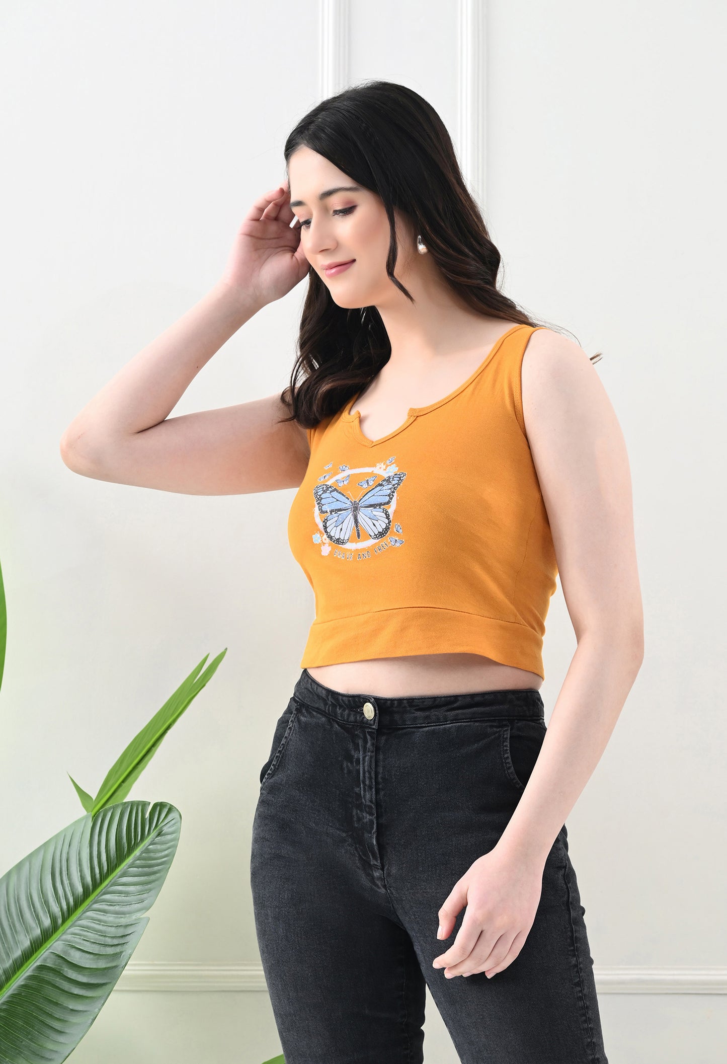 Brave & Free Crop