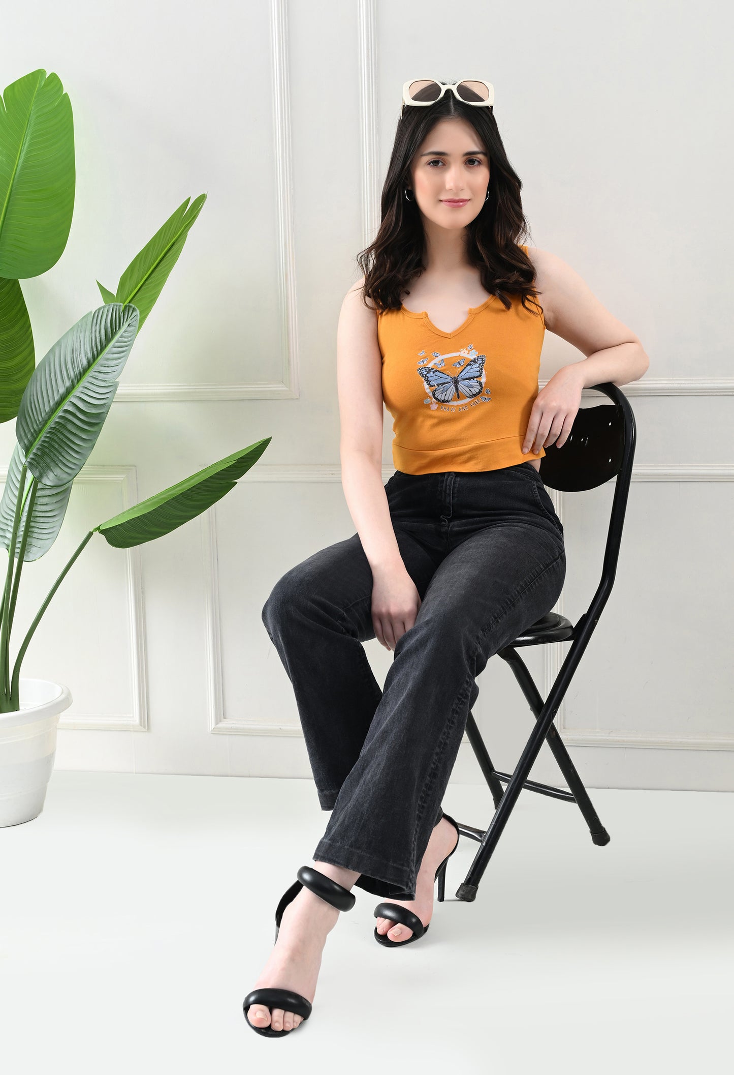 Brave & Free Crop