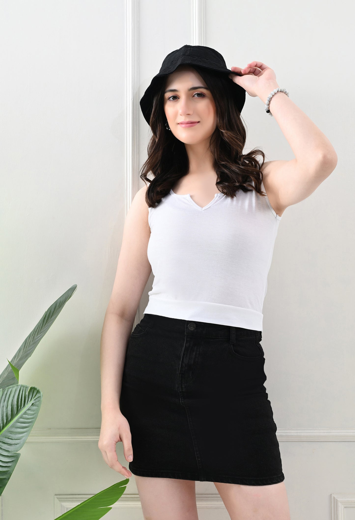 Notch Neck White Tank – Simple Yet Striking