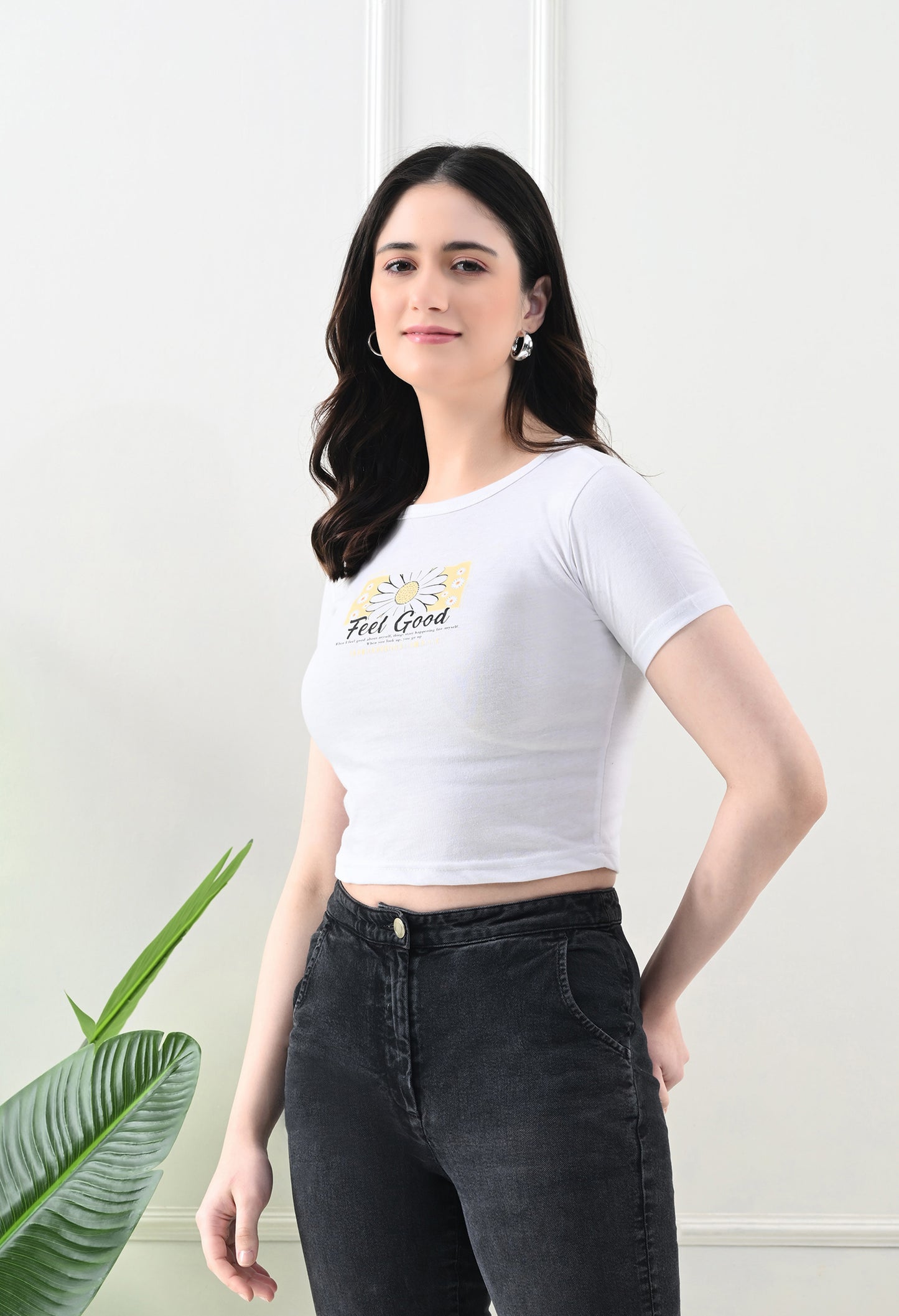 Feel Good Daisy Crop Top 🌼