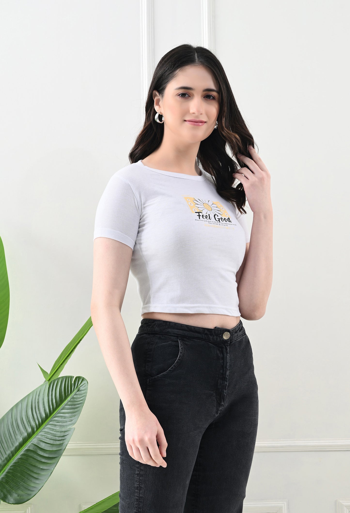 Feel Good Daisy Crop Top 🌼