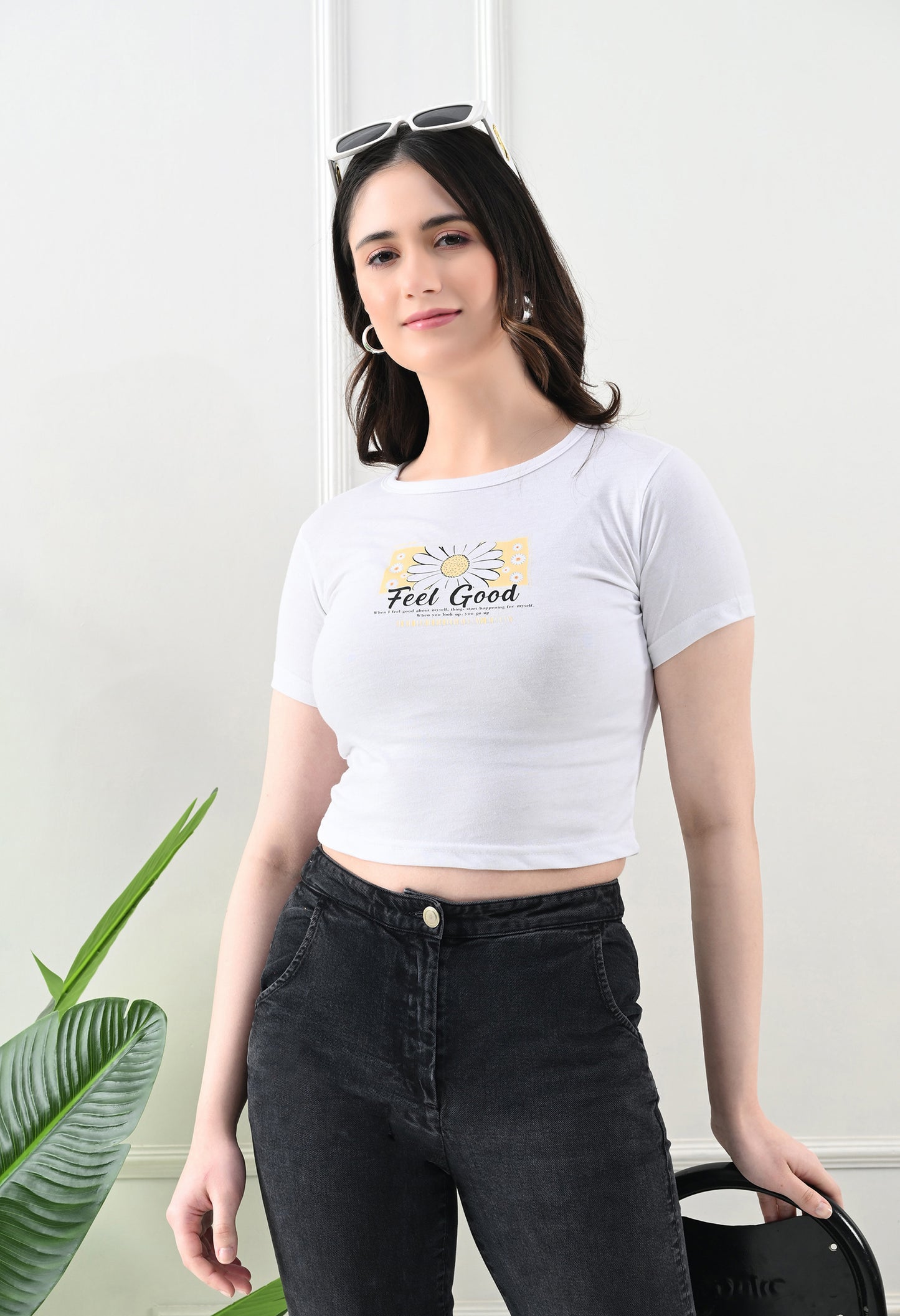 Feel Good Daisy Crop Top 🌼