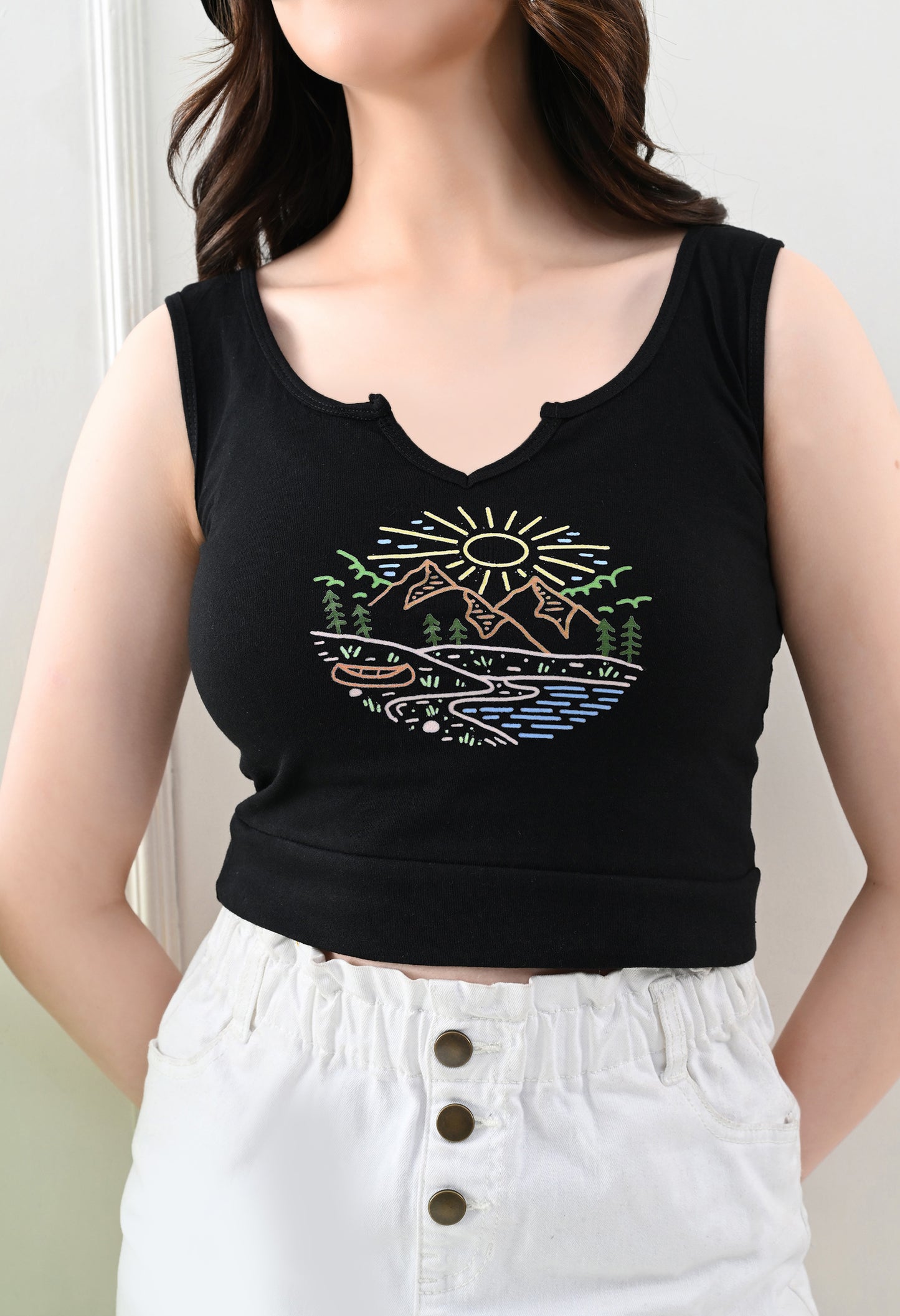 WanderScape Cut-Out Neck Tank Top – Black