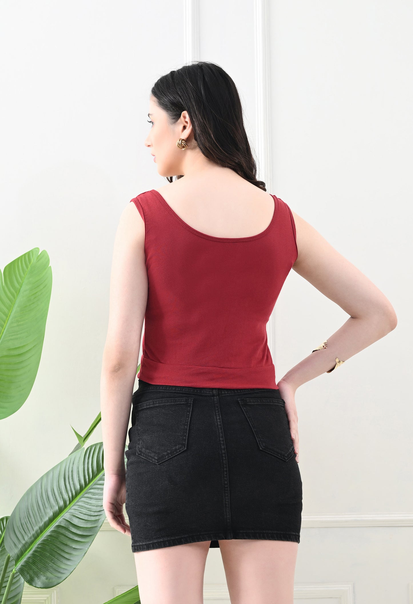 Crimson Charm Notch Neck Tank Top – Maroon